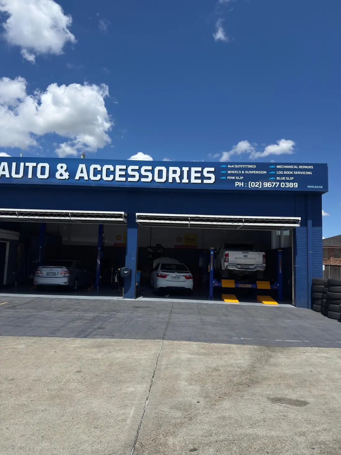 Colyton Auto service bays